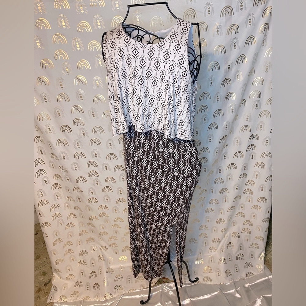 Cato Black and White Sleeveless Sundress